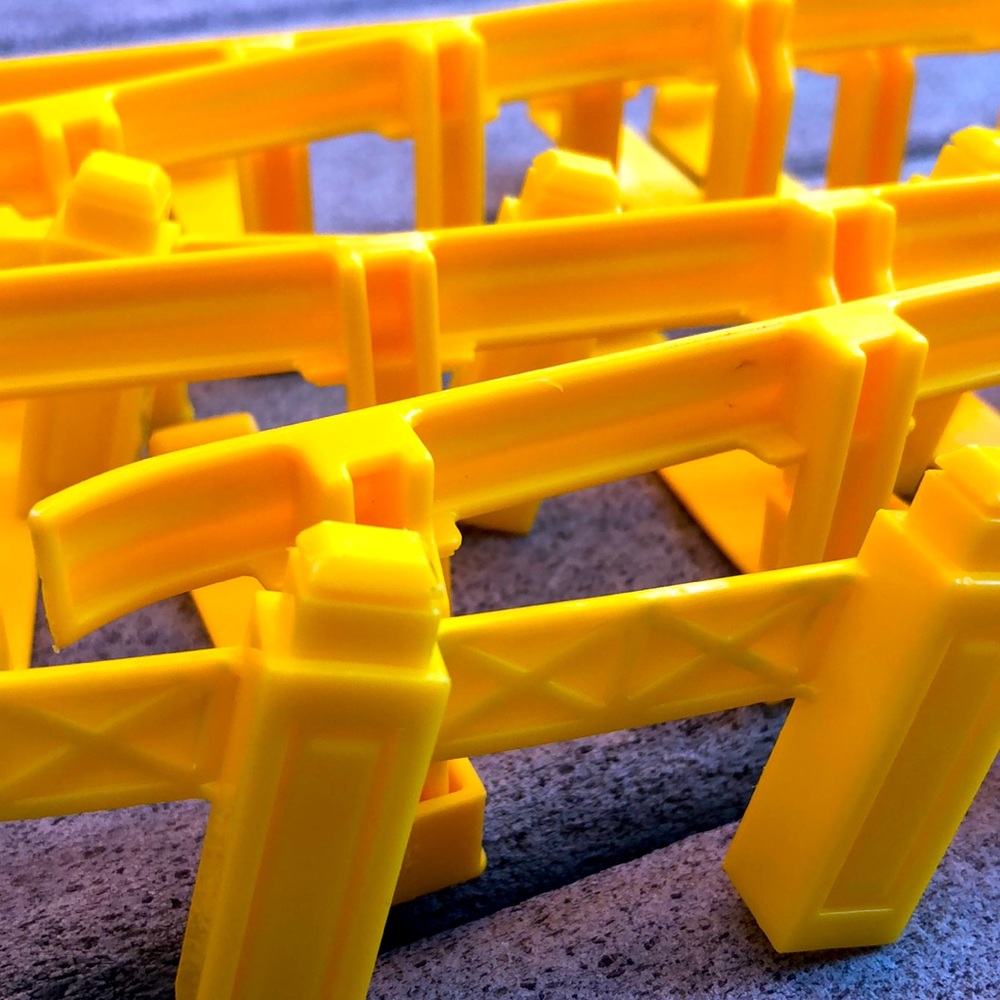 Geotrax Guardrails Yellow GeoTrax guardrail set Geotrax extra yellow rails